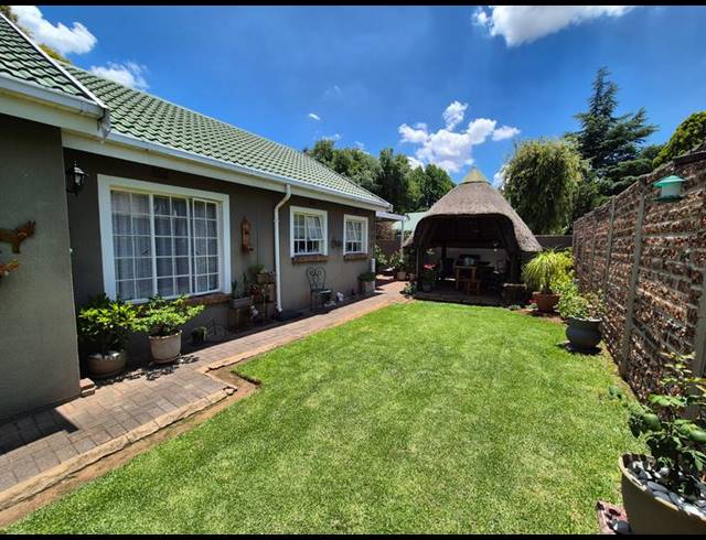 2 BEDROOM CLUSTER FOR SALE IN VERWOERDPARK